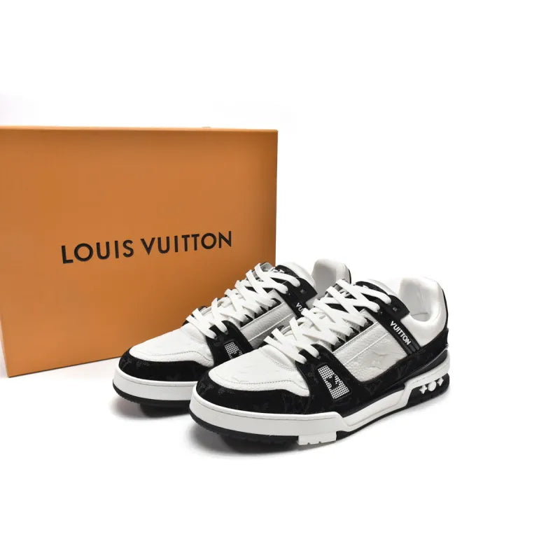 Louis Vuitton Trainers White and Black